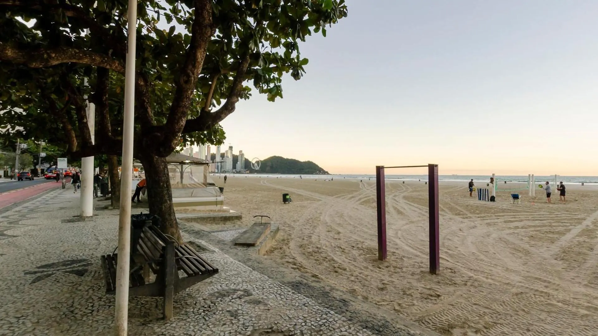 Apartamento Pe Na Areia - 1 Min Da Praia Central Балнеариу-Камбориу Апартаменты