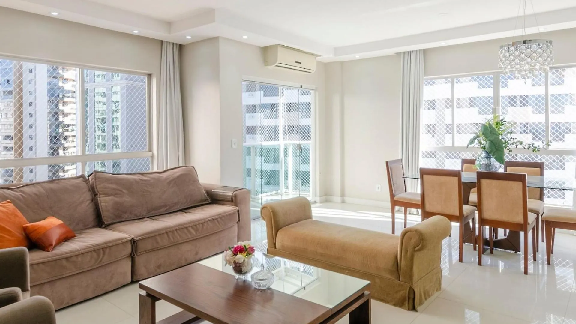 Apartamento Pe Na Areia - 1 Min Da Praia Central Балнеариу-Камбориу