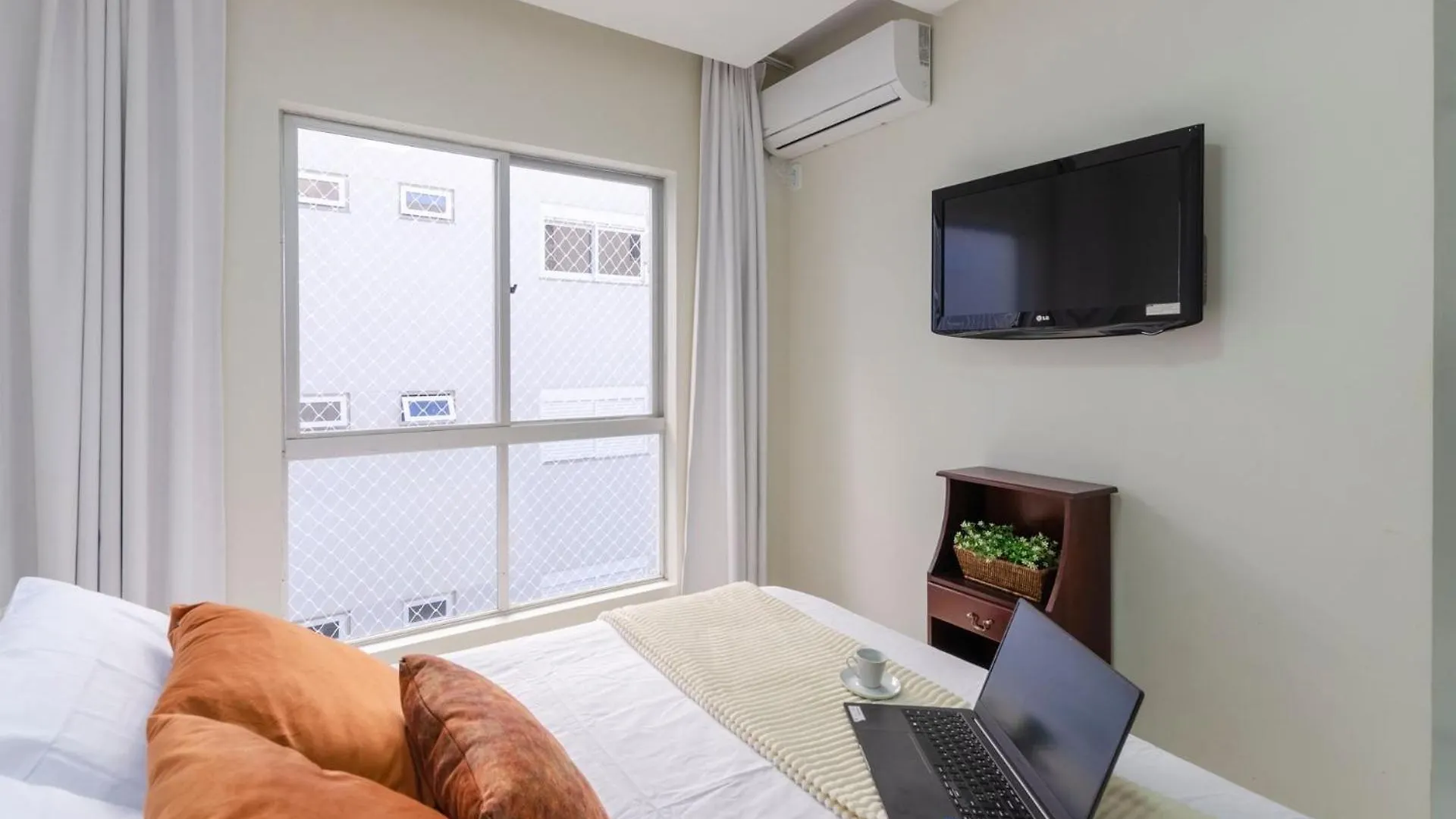 Apartamento Pe Na Areia - 1 Min Da Praia Central Balneário Camboriú Brasilien